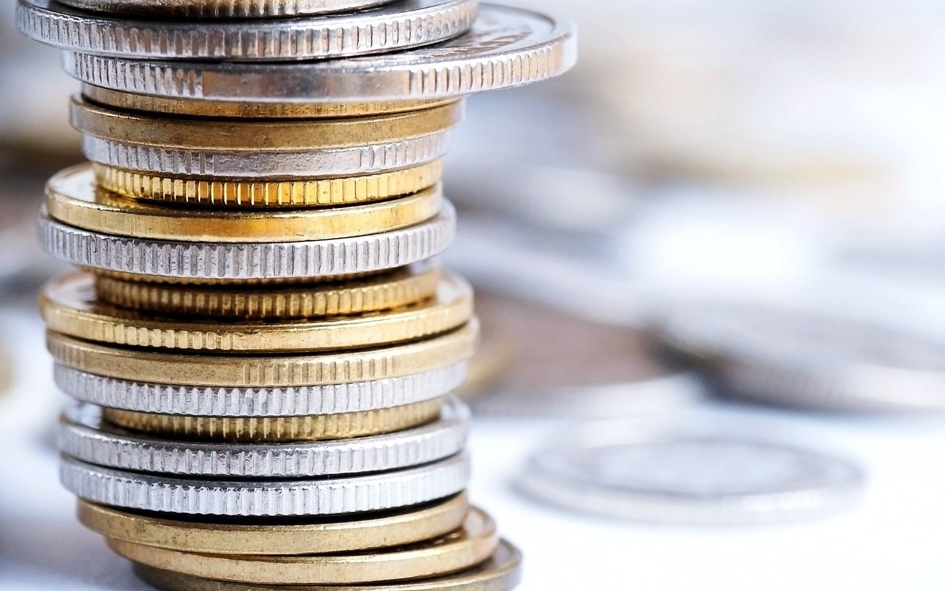 Juristu haalt geld op